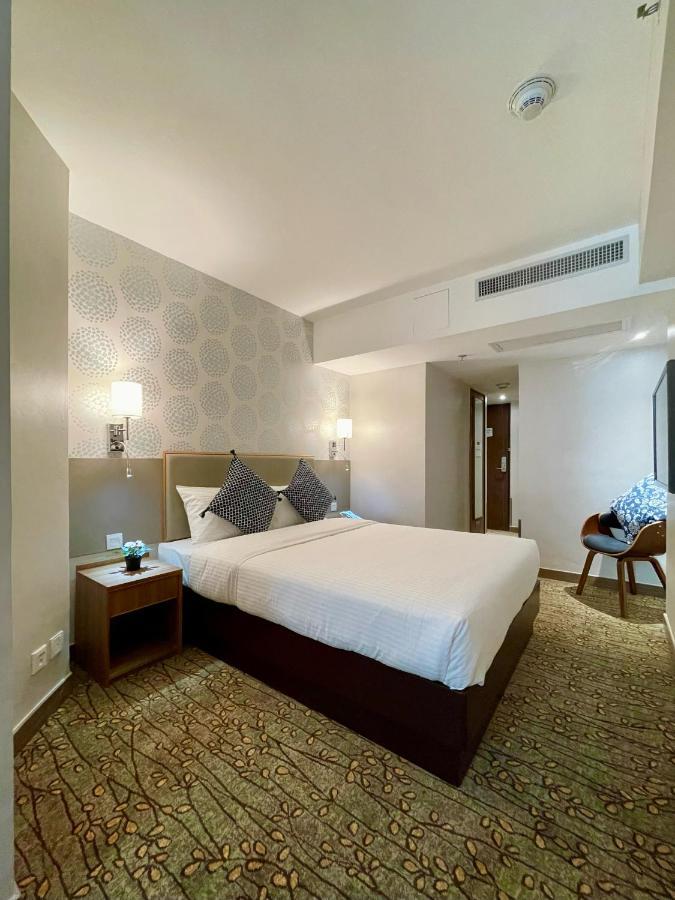 Lander Grand Hotel Хонконг Екстериор снимка